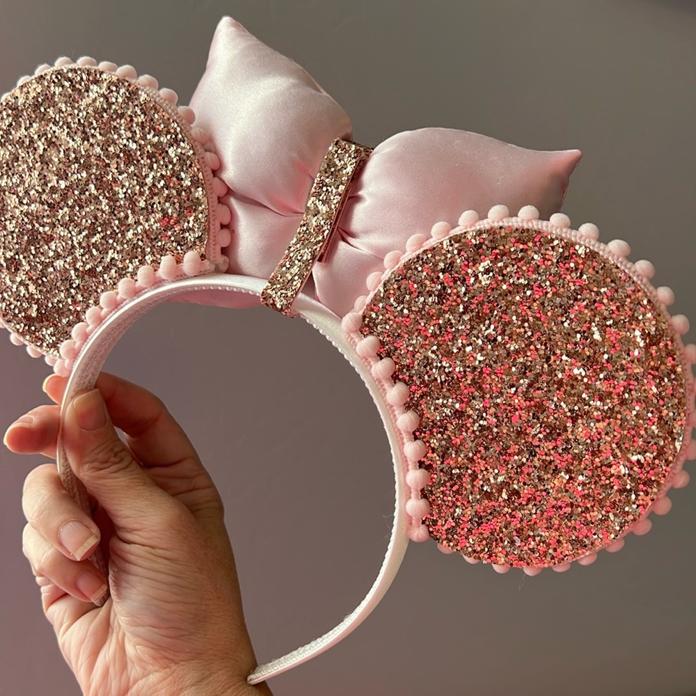 Minnie Mouse Ears - Picture 3 of 3
